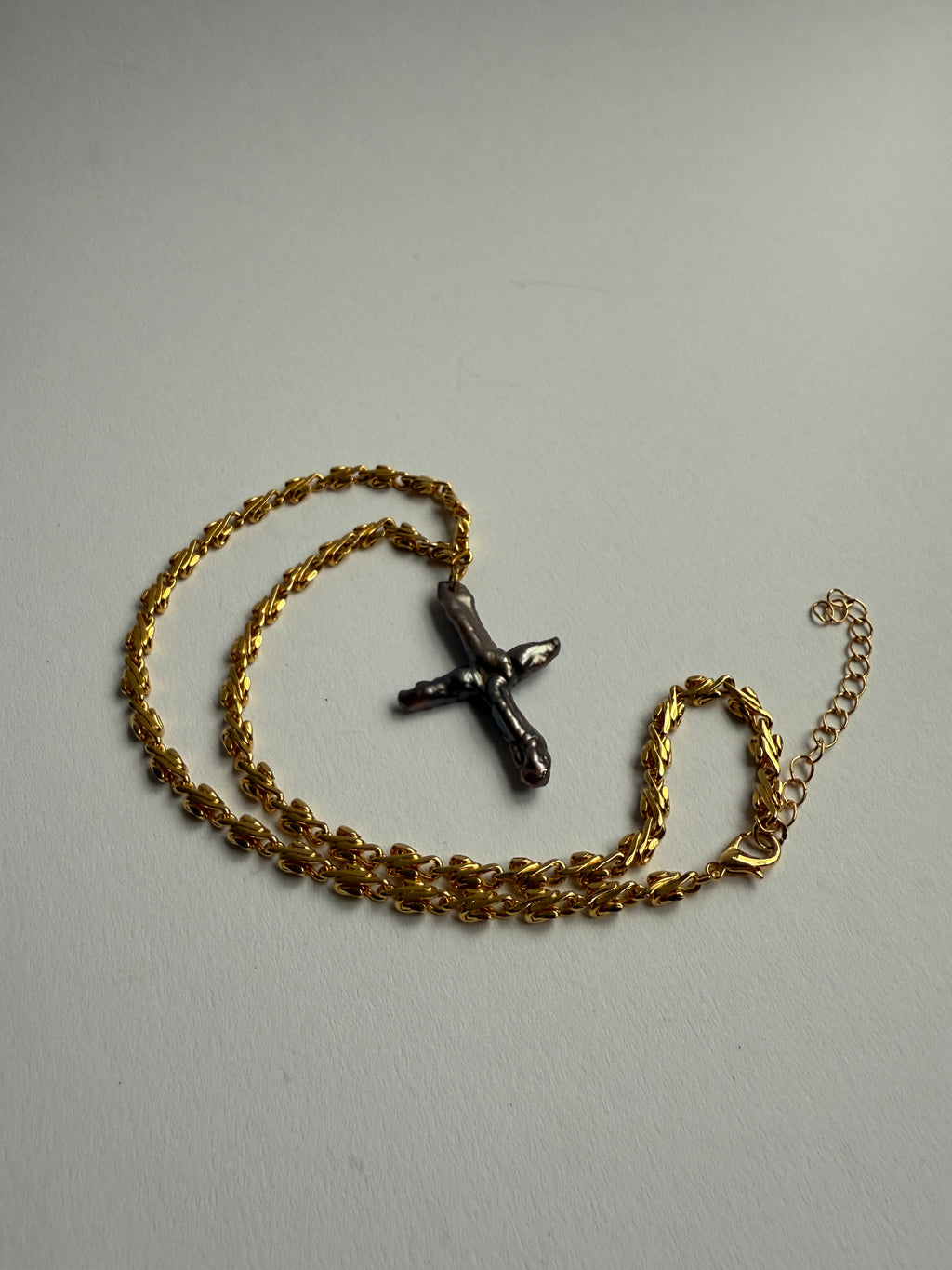 CROSS SHAPE PEARL PENDANT NECKLACE